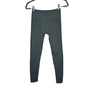 Alphalete‎ Amplify Women's Sage Green Seamless Scrunch Butt Leggings Medium